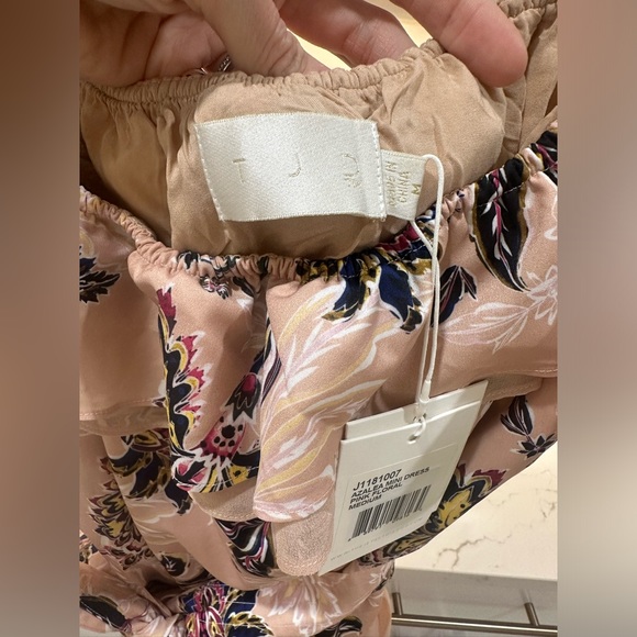 TJD The Jetset Diaries azalea dress medium NWT Peach floral off the shoulder - Picture 3 of 4